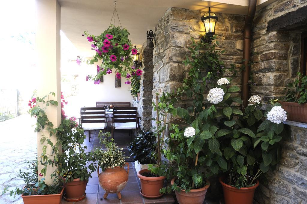 Apartamentos Casa Maria Juanin Collanzo Chambre photo