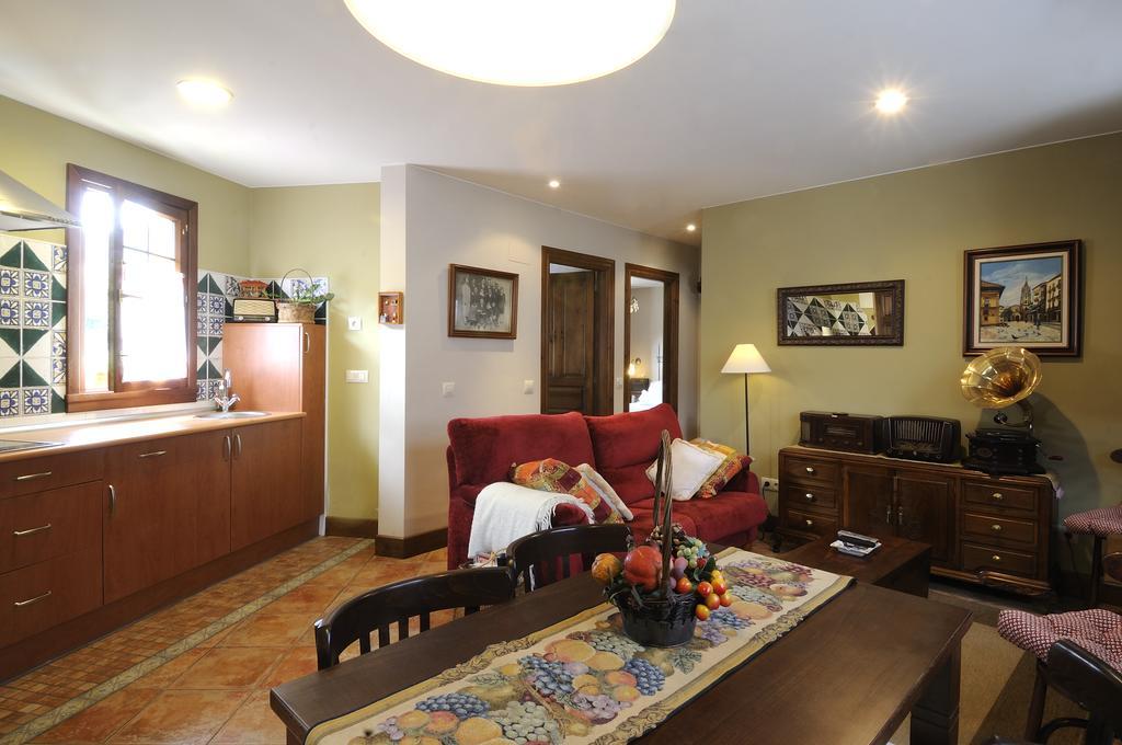 Apartamentos Casa Maria Juanin Collanzo Chambre photo